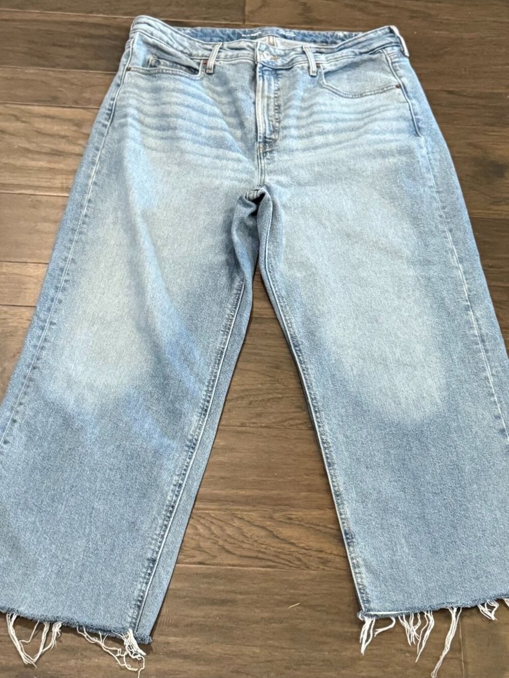 Old Navy Extra High Rise Sky-Hi Wide Leg Jeans 14 Secret Smooth Pockets